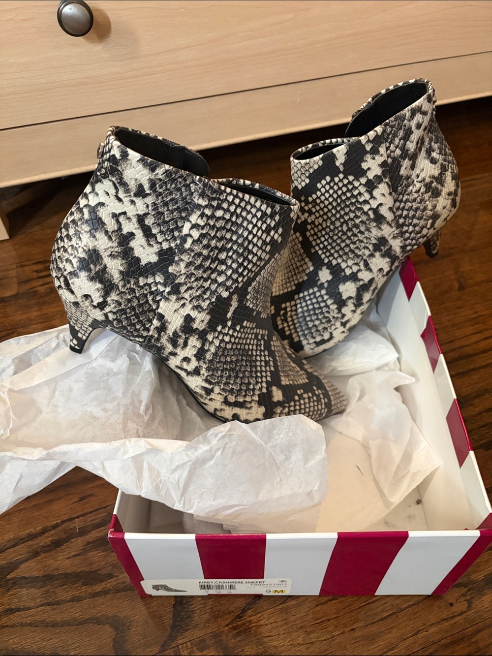 Snake-Print Pointed Toe Ankle Boots - Black & Cream